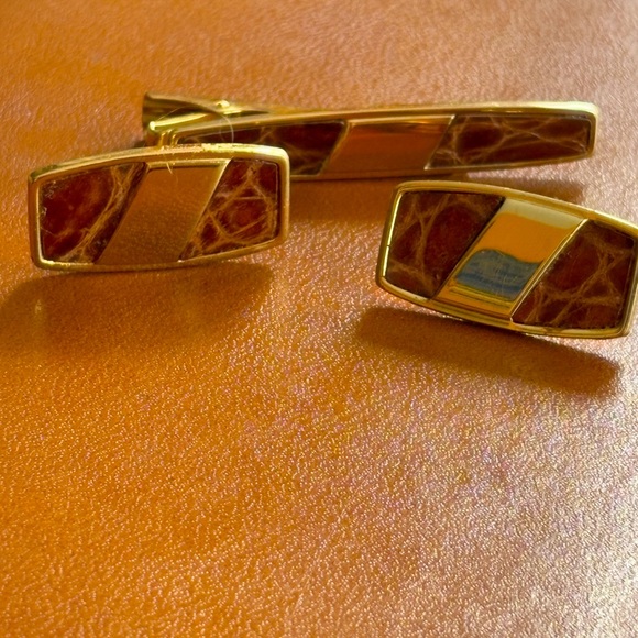 Anson Other - Anson signed vintage tie tack and cuff link set